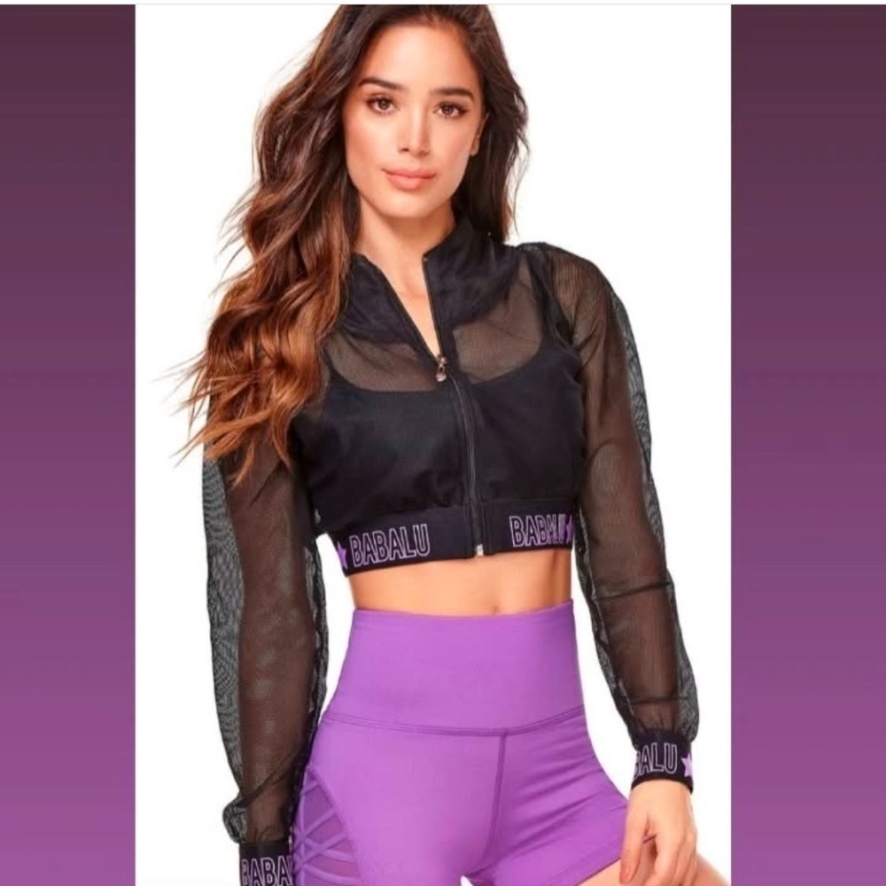 Babalú long sleeve cropped jacket (Size S)